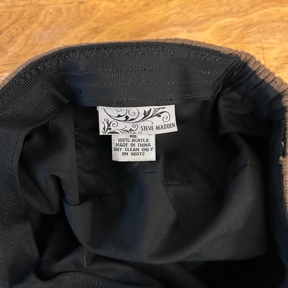 Steve Madden Brushed Plaid Cap with Brown Brim - Picture 5 of 6